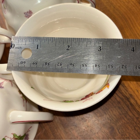 Vintage 17-piece Royal Doulton Sherborne D5915 fine bone china tea set - Picture 12 of 16